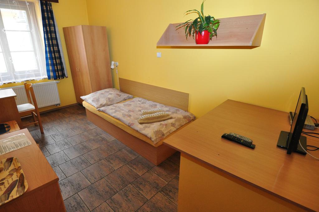 Hotel Na Hradbách Louny Esterno foto