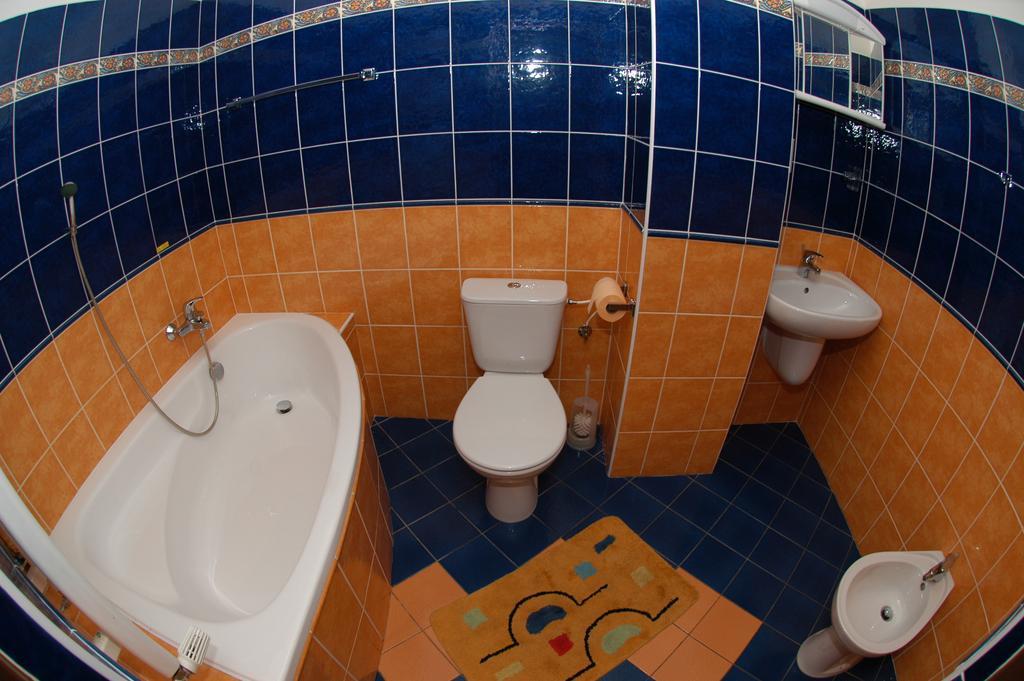 Hotel Na Hradbách Louny Esterno foto